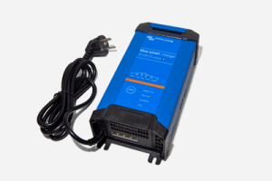 Blue Smart IP22 Charger 12/20 (3)
